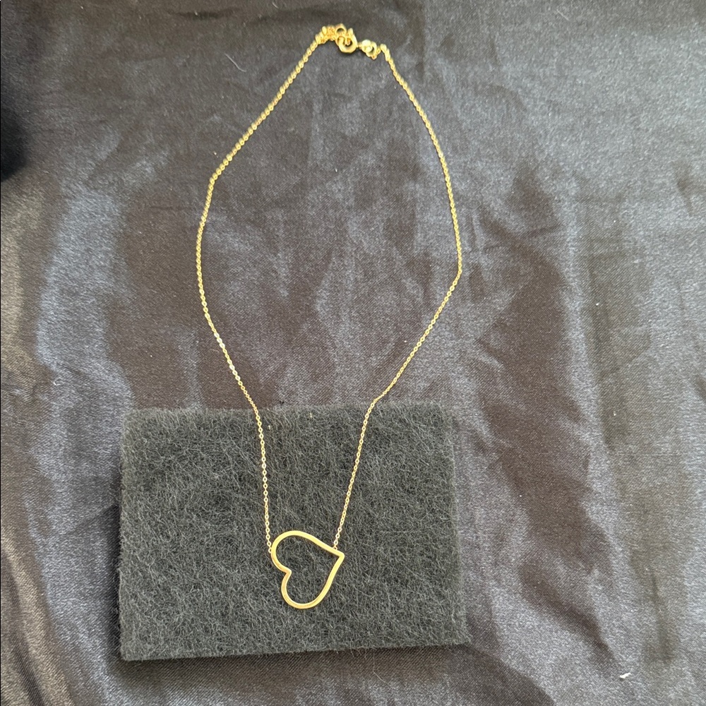 Gold Heart Pendant Necklace
